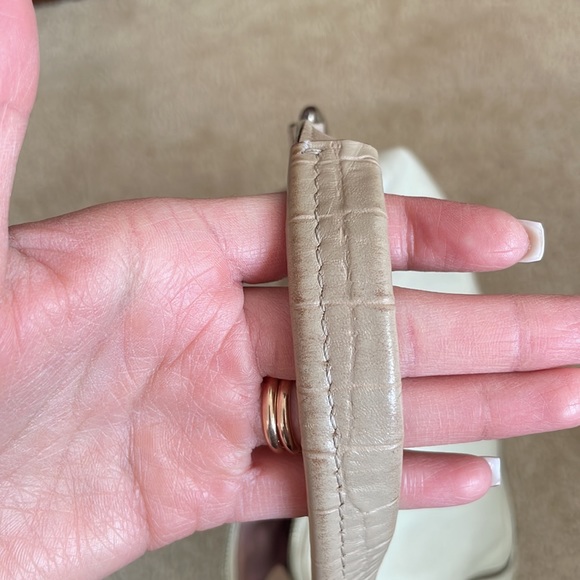 Coach Kristin Spectator Shoulder bag Cream and Tan - Picture 13 of 17